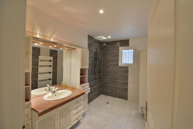 Maison - 96 m² - 5 pièces