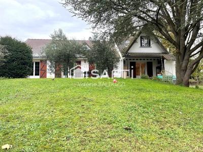 Maison - 205 m² - 7 pièces