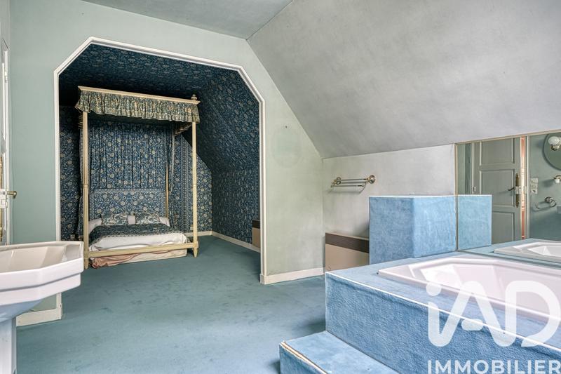 Maison - 289 m² - 10 pièces