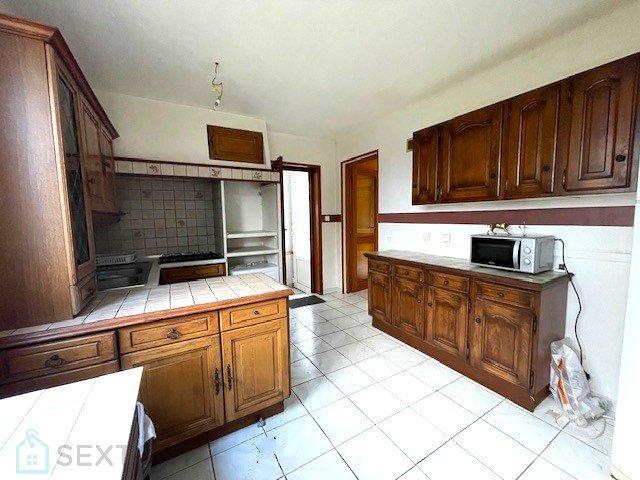 Maison - 99 m² - 5 pièces