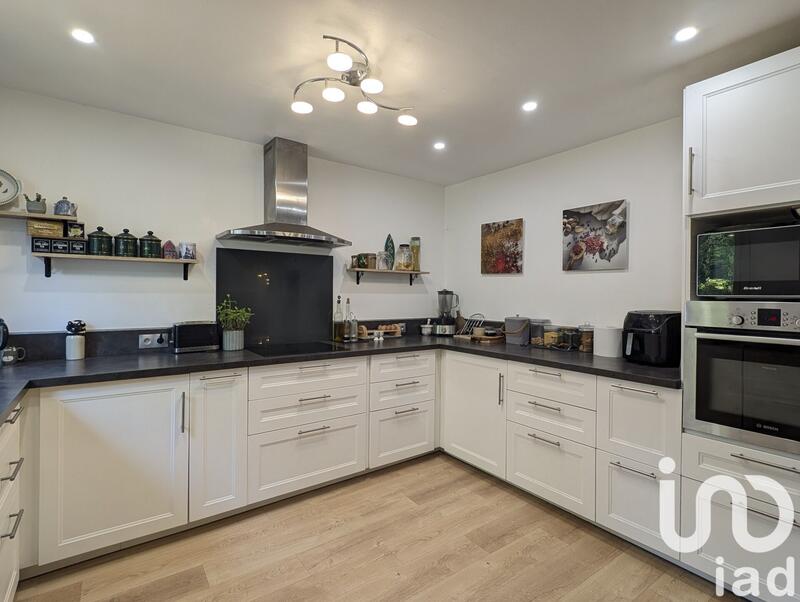 Maison - 98 m² - 5 pièces