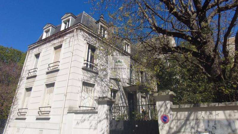 Hôtel particulier - 307 m² - 10 pièces