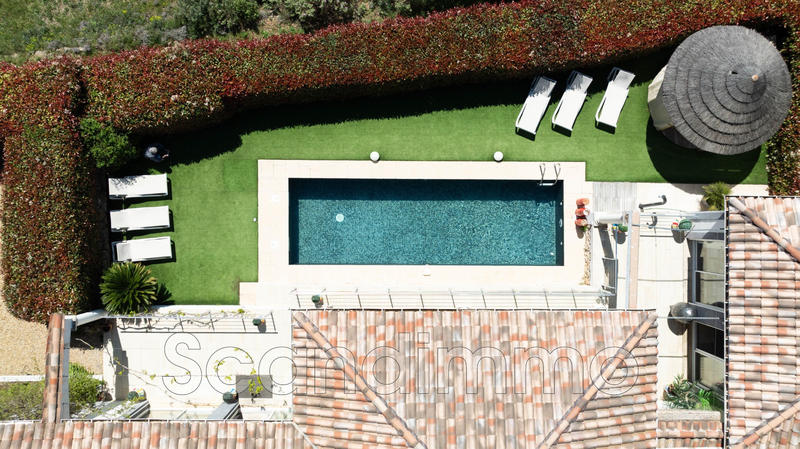 Maison - 168 m² - 4 pièces