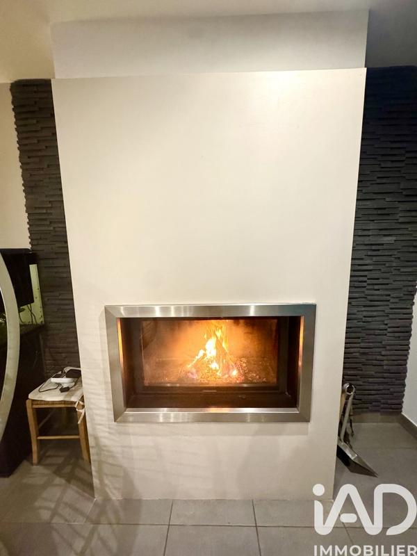 Maison - 168 m² - 8 pièces