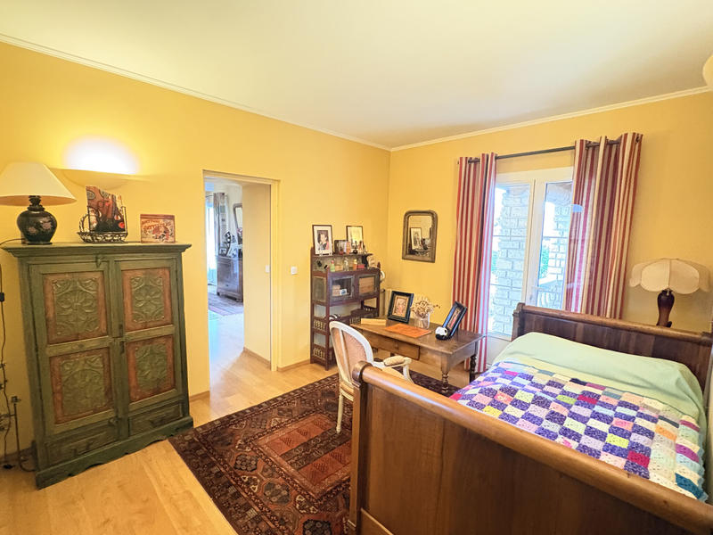 Villa - 311 m² - 11 pièces