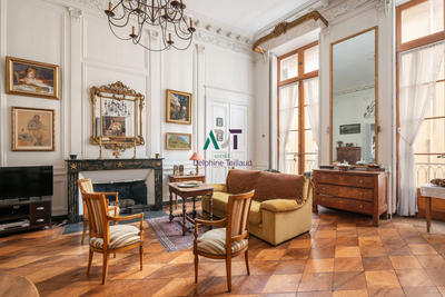 Appartement - 163 m² - 6 pièces