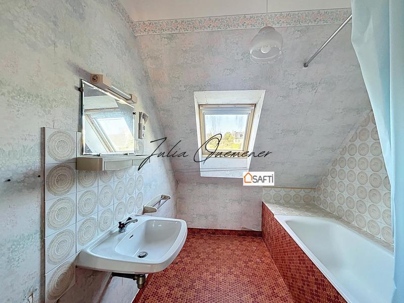 Maison - 154 m² - 9 pièces