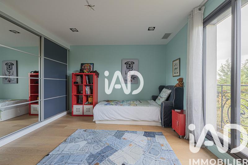 Maison - 527 m² - 9 pièces