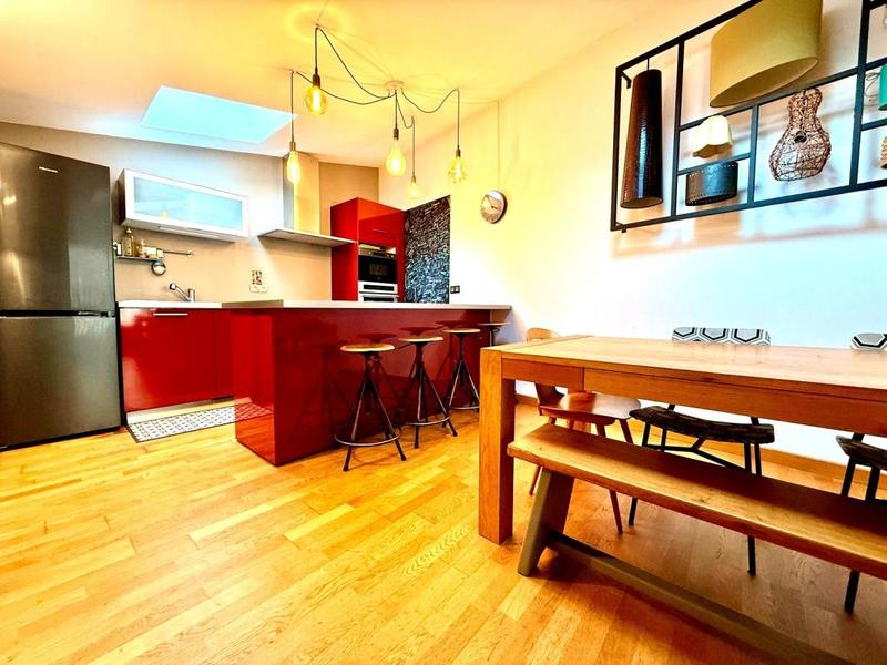 Appartement - 92 m² - 3 pièces