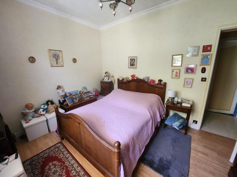 Maison traditionnelle - 151 m² - 6 pièces