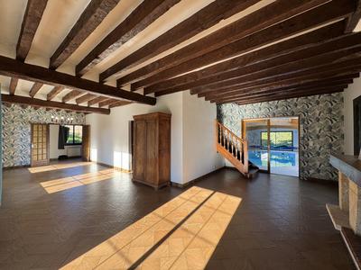 Maison - 140 m² - 5 pièces