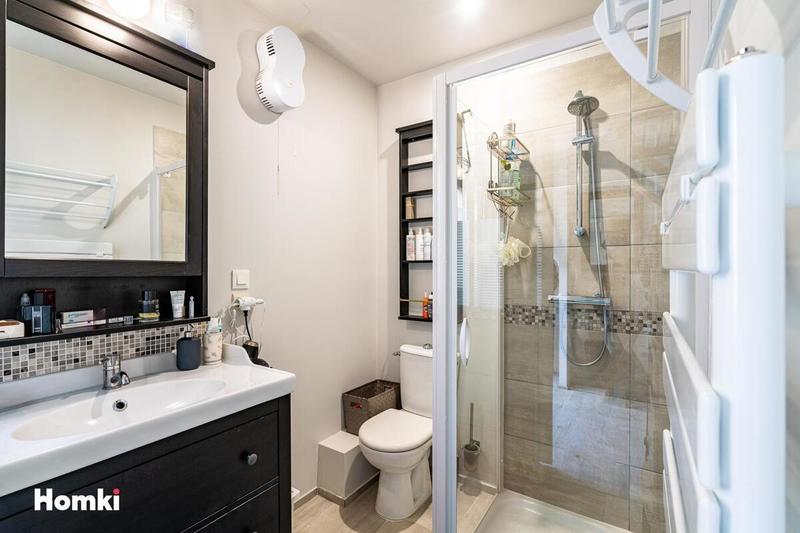 Maison - 180 m² - 6 pièces