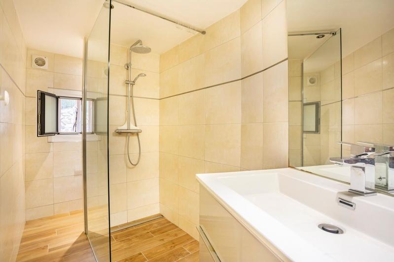 Villa - 210 m² - 6 pièces