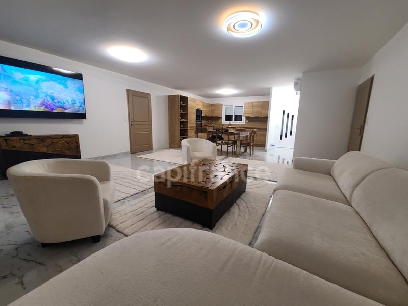 Maison - 106 m² - 4 pièces