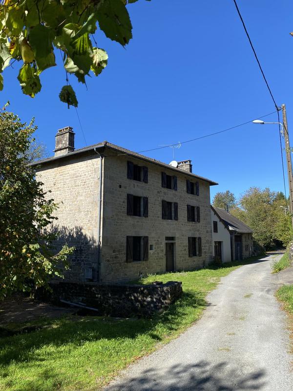 Maison ancienne - 170 m² - 5 pièces