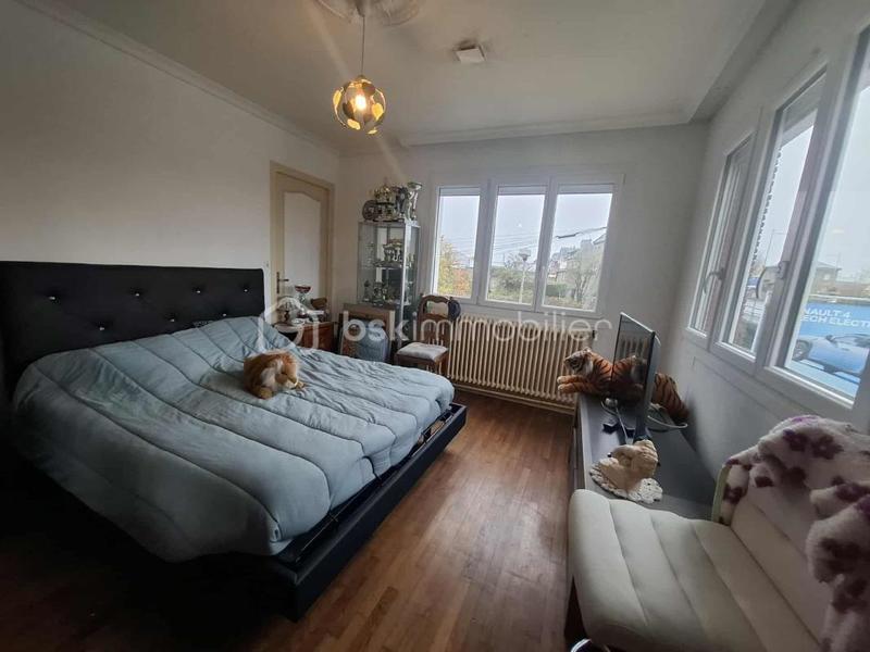 Maison - 90 m² - 6 pièces