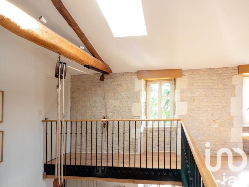 Maison - 240 m² - 7 pièces