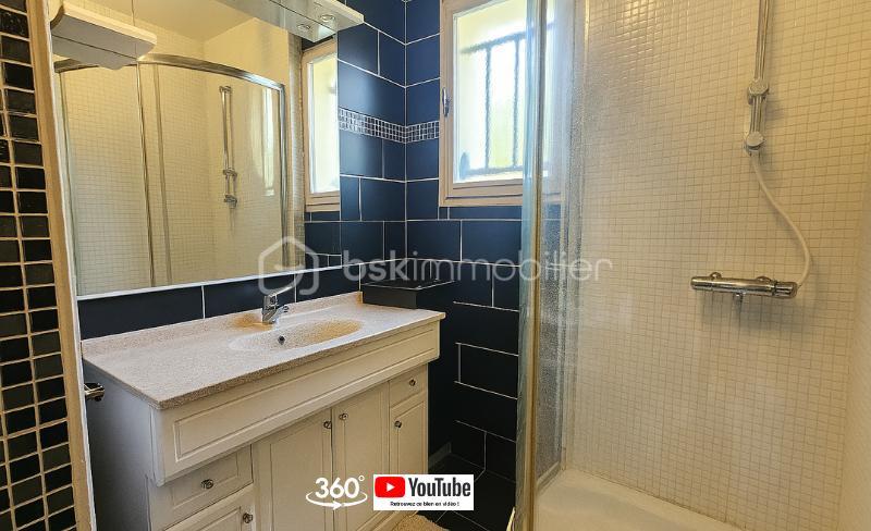 Maison traditionnelle - 140 m² - 5 pièces