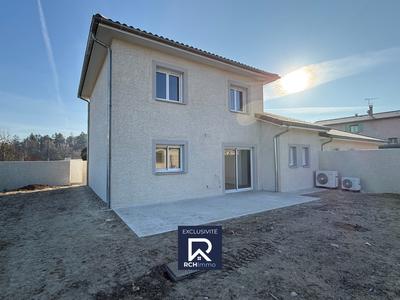 Maison - 97 m² - 4 pièces