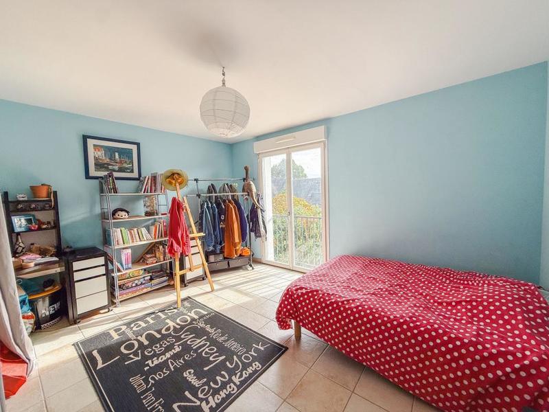 Maison - 184 m² - 8 pièces