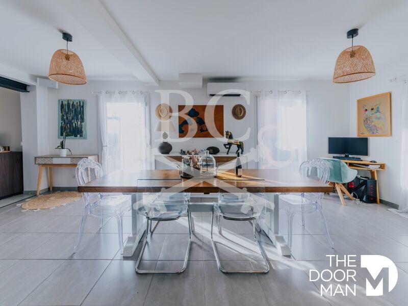 Maison - 98 m² - 4 pièces