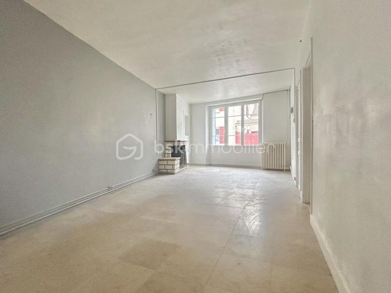 Maison - 157 m² - 8 pièces
