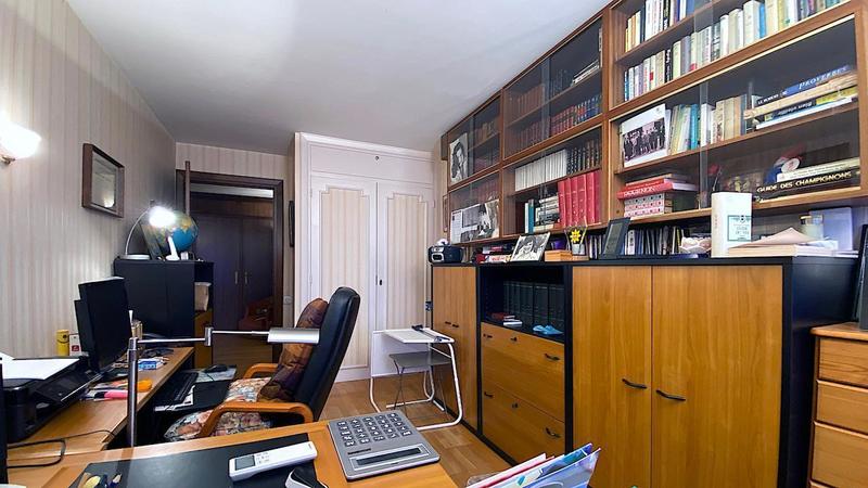 Appartement - 160 m² - 5 pièces