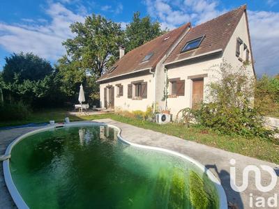 Maison - 131 m² - 8 pièces