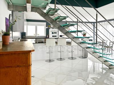 Maison - 200 m² - 5 pièces