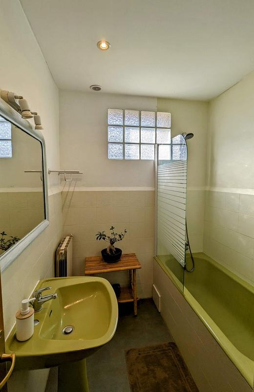 Maison - 250 m² - 8 pièces