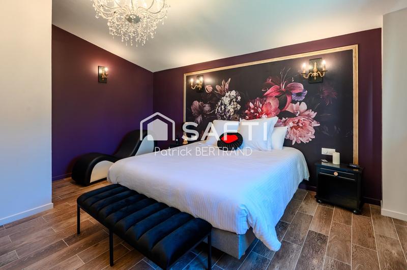 Maison de maîtres - 319 m² - 7 pièces