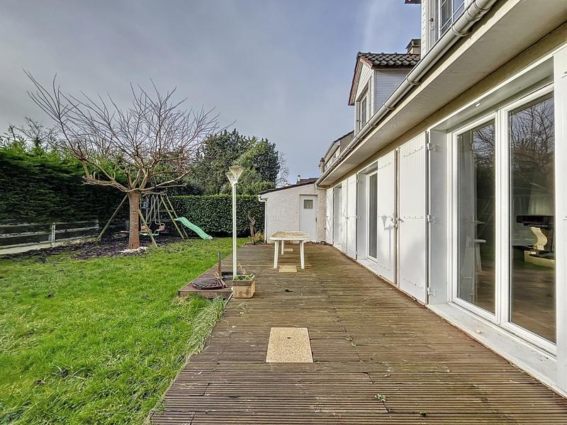 Maison - 145 m² - 7 pièces