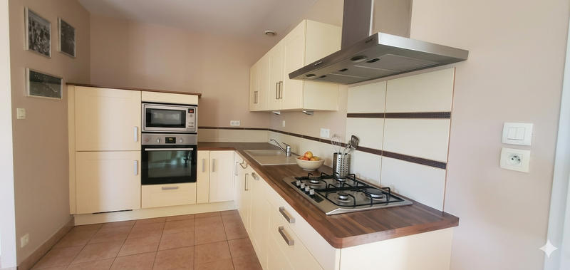 Maison - 140 m² - 4 pièces