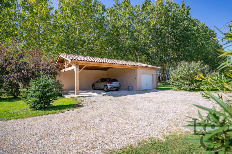 Maison - 182 m² - 7 pièces