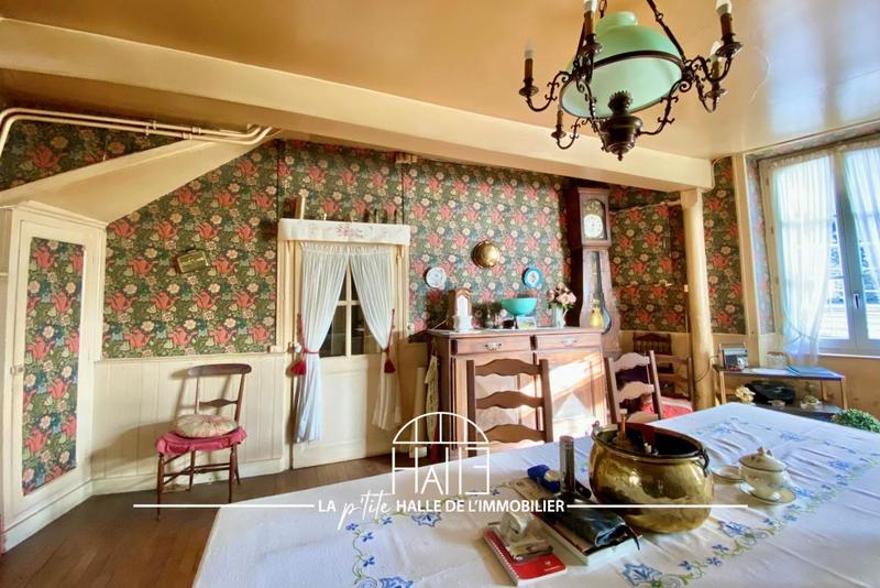 Maison - 182 m² - 8 pièces