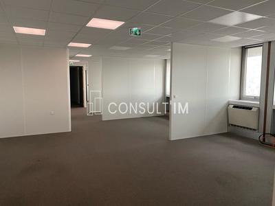 Bureau - 403 m²