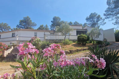 Villa - 184 m² - 6 pièces