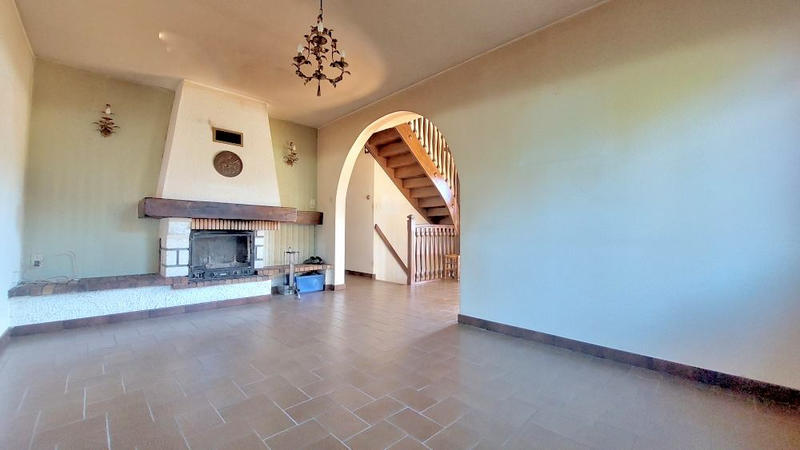 Maison - 140 m² - 11 pièces