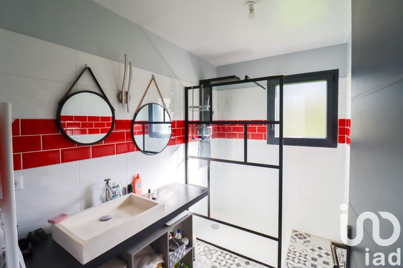 Maison - 92 m² - 5 pièces