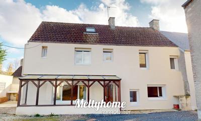 Maison - 92 m² - 5 pièces