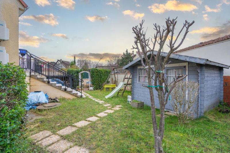 Maison - 110 m² - 5 pièces