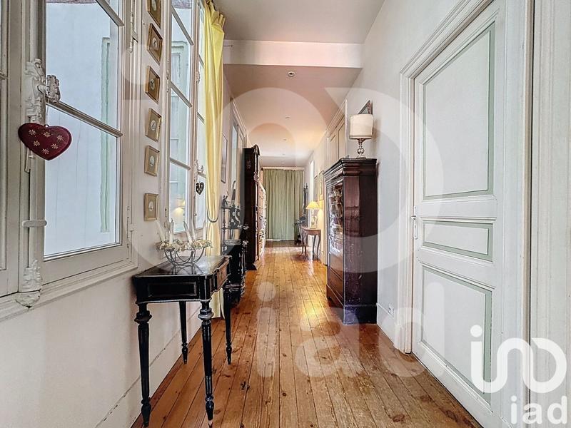 Appartement - 192 m² - 6 pièces