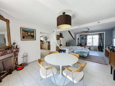 Maison - 190 m² - 6 pièces