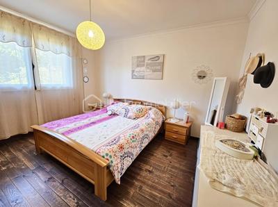 Maison traditionnelle - 200 m² - 6 pièces