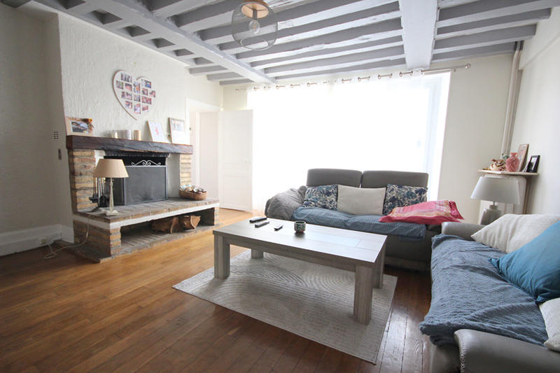 Maison - 370 m² - 11 pièces