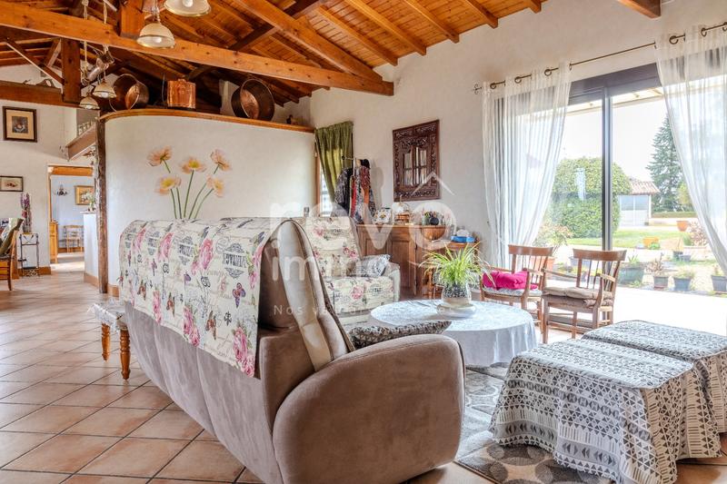 Maison - 478 m² - 12 pièces