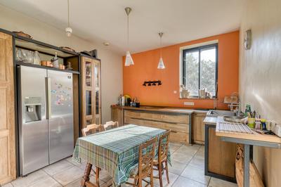 Maison - 342 m² - 9 pièces