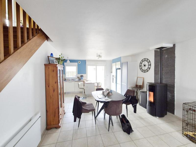 Maison - 90 m² - 4 pièces