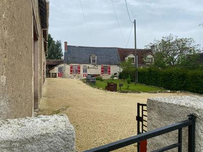 Maison - 165 m² - 8 pièces