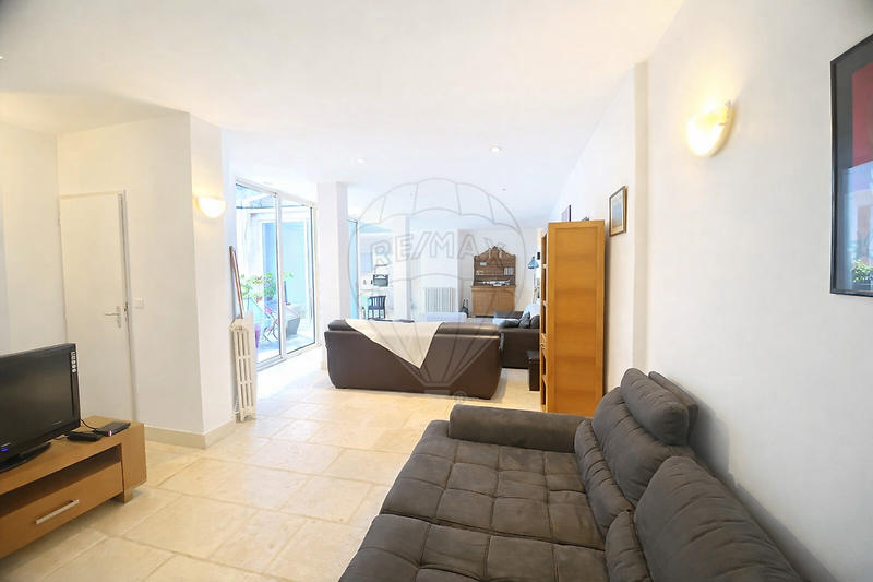 Maison - 189 m² - 8 pièces